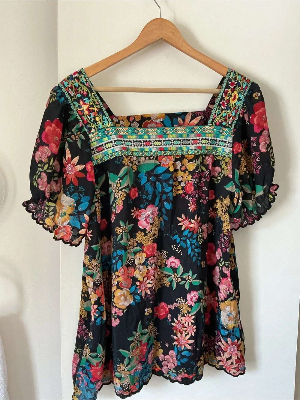 JOHNNY WAS BRISBANE Floral Embroidered Black Peasant Top - Multicolor